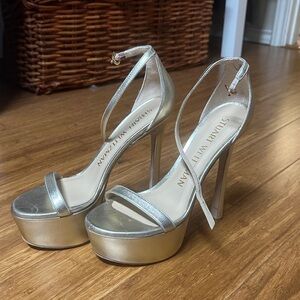Stuart Weitzman Metallic Silver platform Hollywood nudistcurve 7 never worn